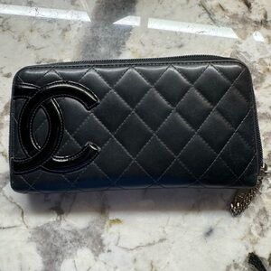 Auth CHANEL Black Wallet